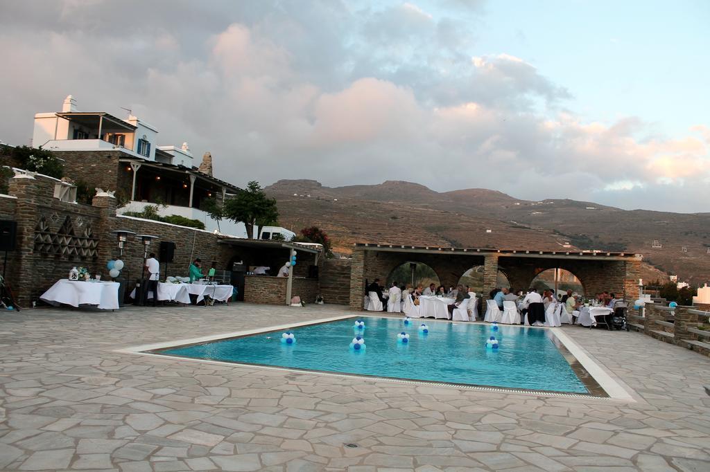 Aparthotel En Plo Agios Romanos Exterior foto