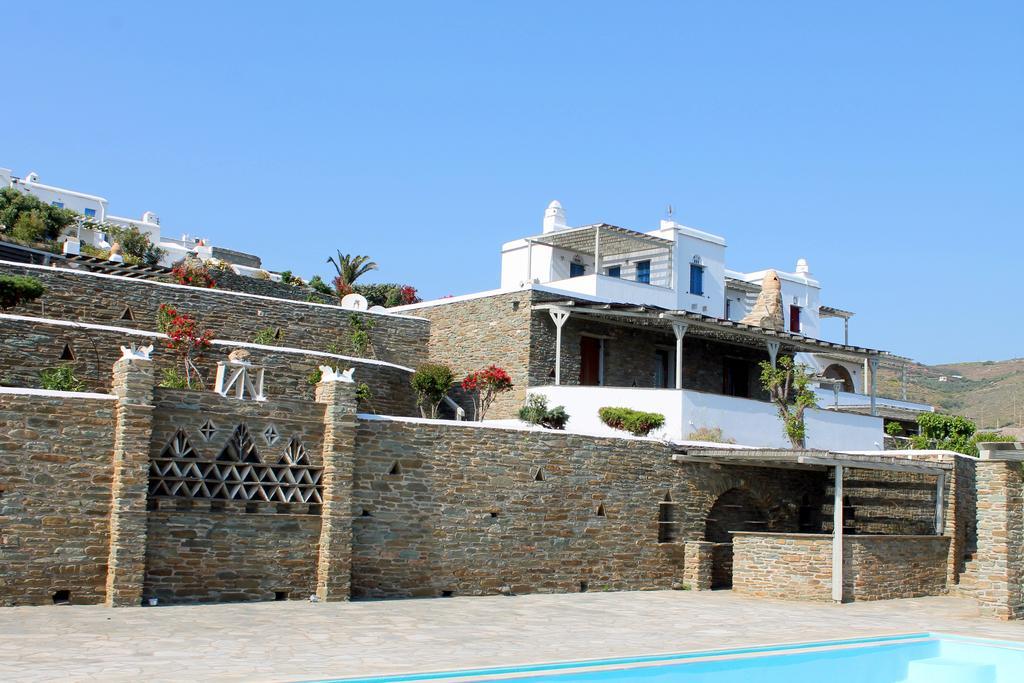 Aparthotel En Plo Agios Romanos Exterior foto